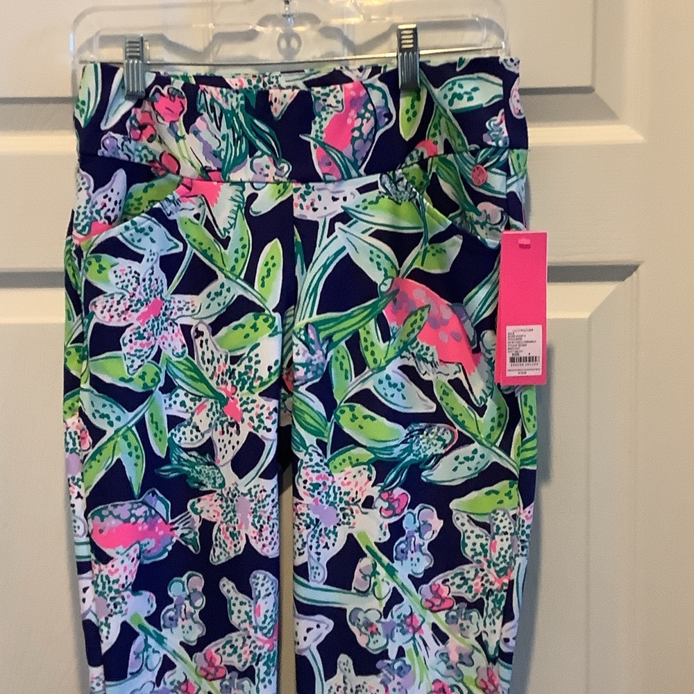 Lilly Pulitzer Navy and Pink Floral Leggings Fairway Performance, sway this way, - Picture 5 of 10